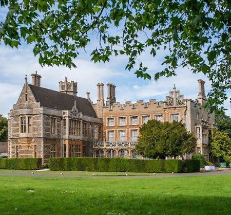 Orton Hall Hotel & Spa 피터버러 외부 사진