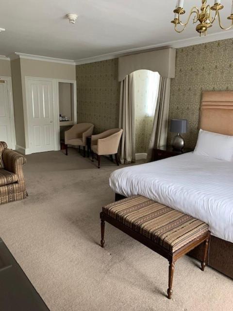 Orton Hall Hotel & Spa 피터버러 외부 사진