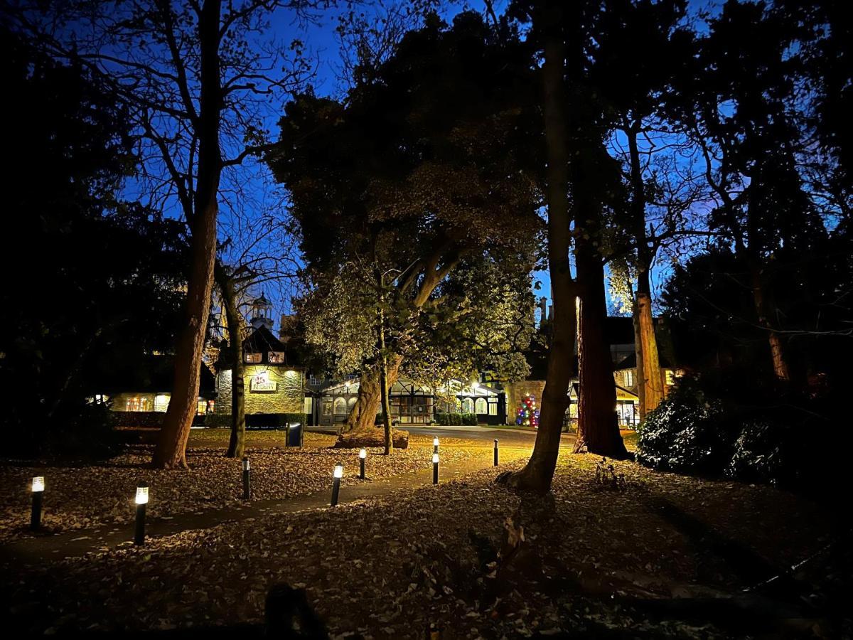Orton Hall Hotel & Spa 피터버러 외부 사진