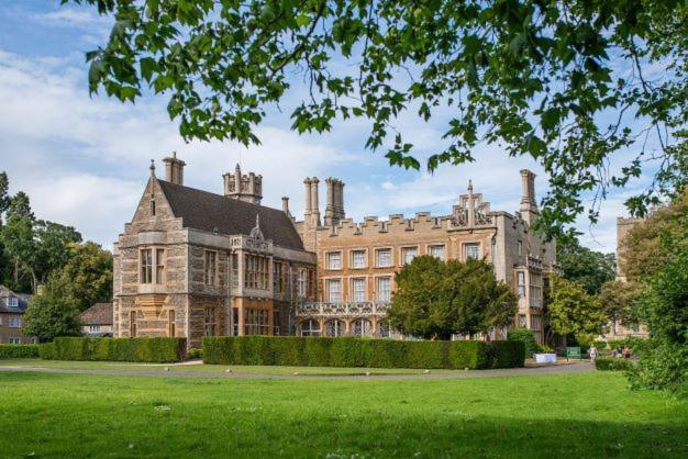Orton Hall Hotel & Spa 피터버러 외부 사진